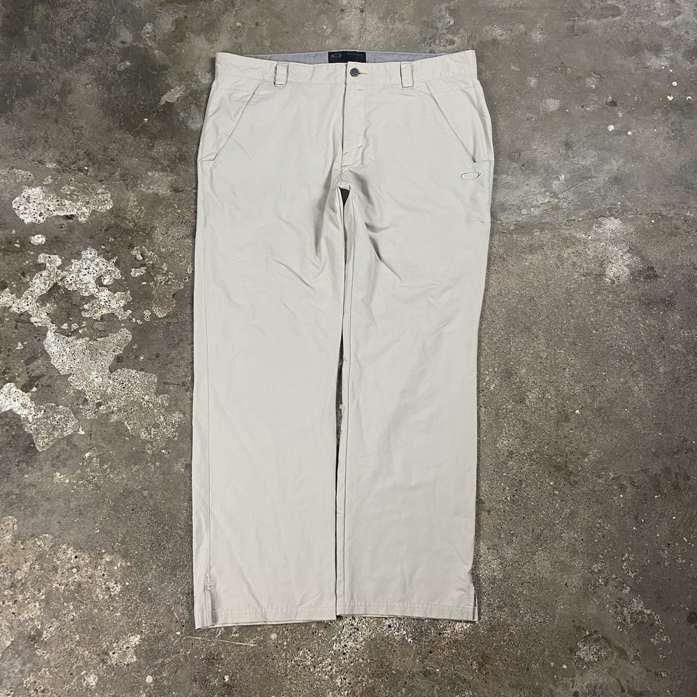 Vintage Oakley Technical Golf Pants Size 40x32 Beige Chino Active Sports Wear